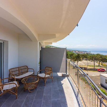 Apartments Sunshine E Crikvenica Bagian luar foto