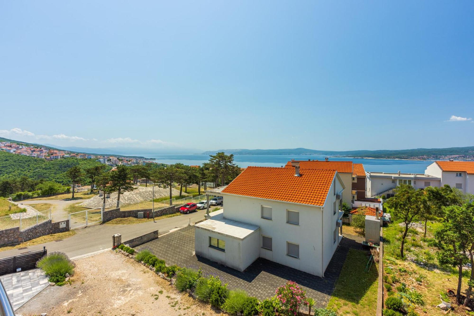 Apartments Sunshine E Crikvenica Bagian luar foto