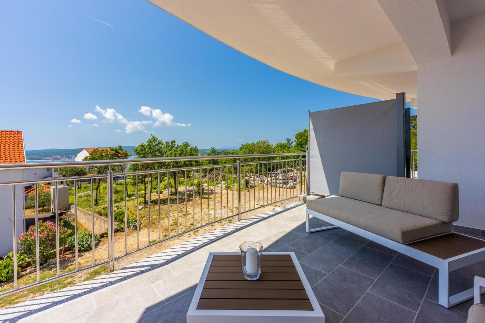 Apartments Sunshine E Crikvenica Bagian luar foto