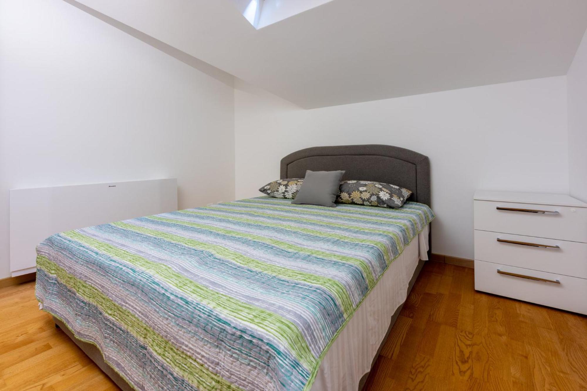Apartments Sunshine E Crikvenica Bagian luar foto