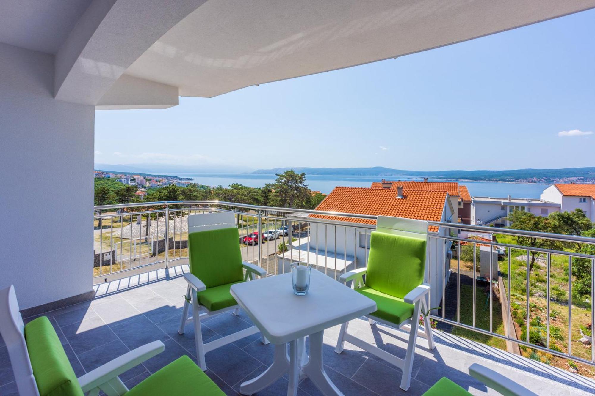 Apartments Sunshine E Crikvenica Bagian luar foto